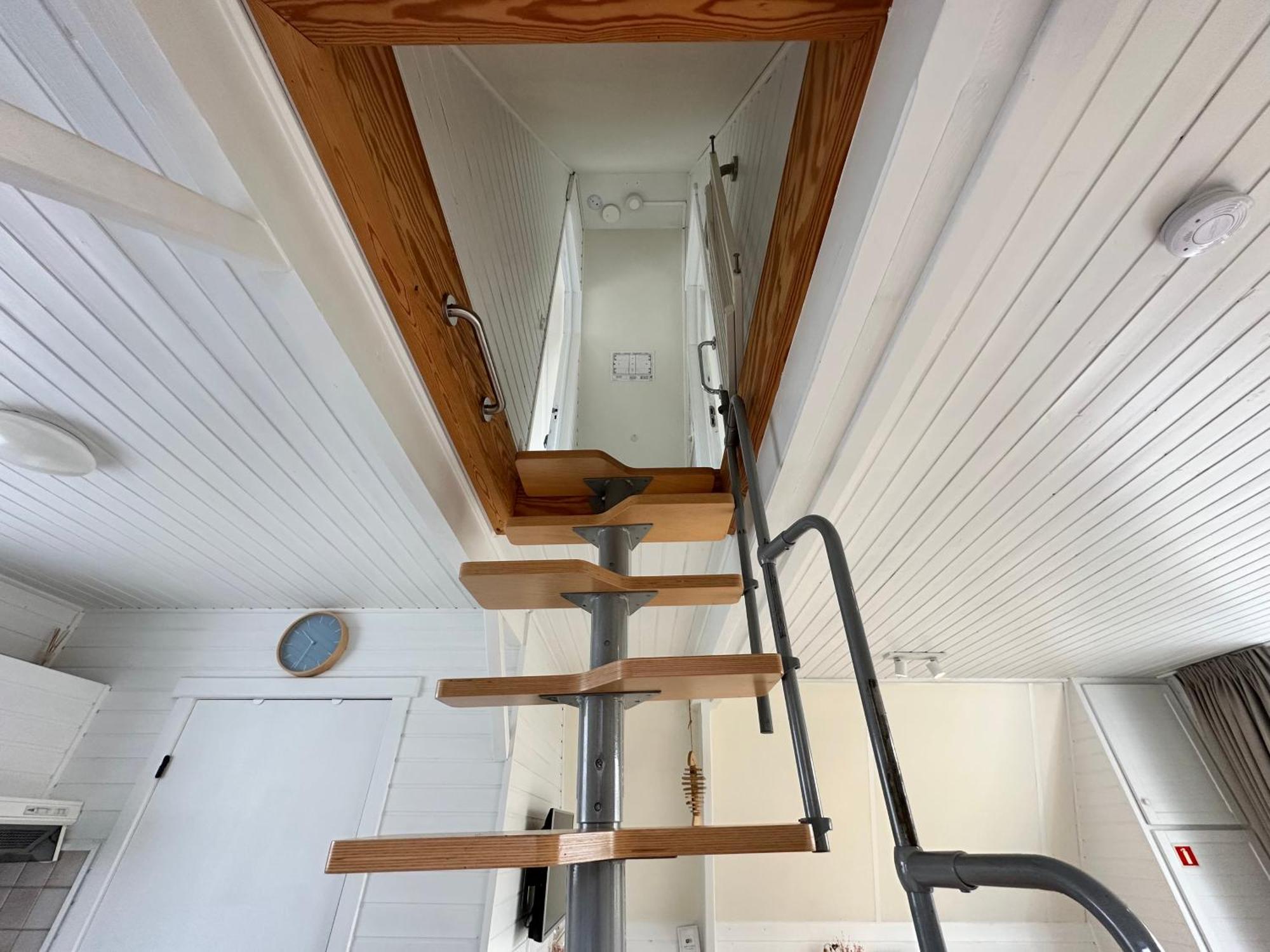 Gezellige Chalet In Nieuwpoort - Opkuis Inbegrepen In De Prijs Oostduinkerke Exterior photo
