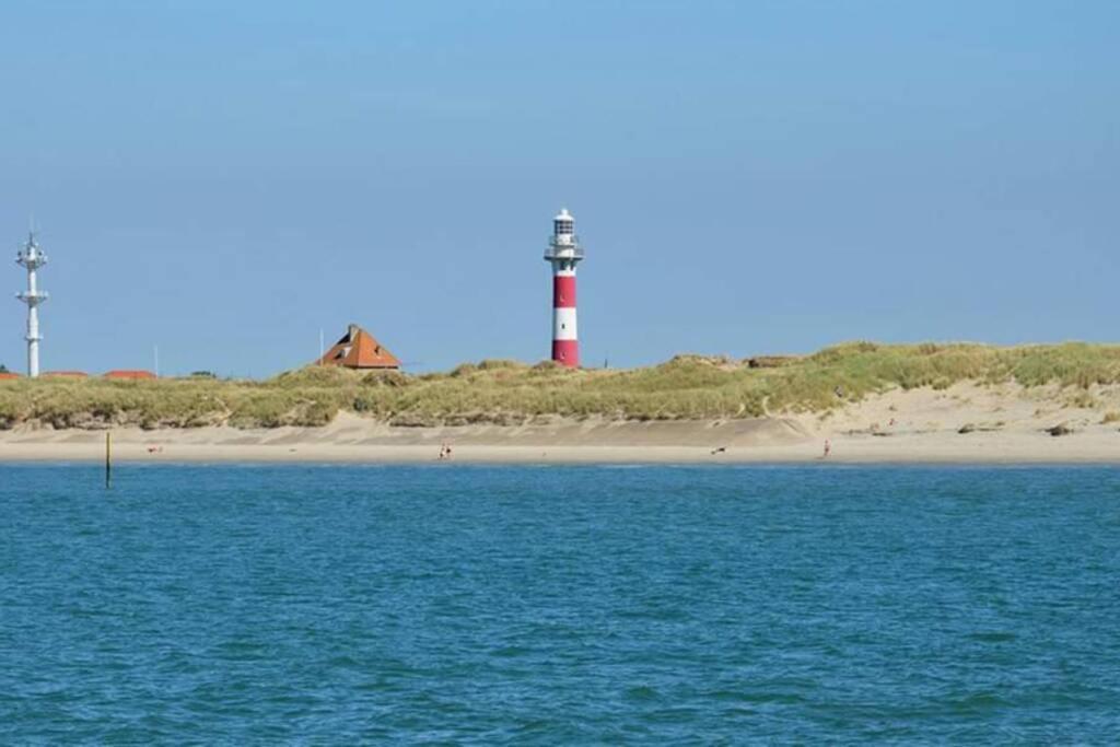 Gezellige Chalet In Nieuwpoort - Opkuis Inbegrepen In De Prijs Oostduinkerke Exterior photo